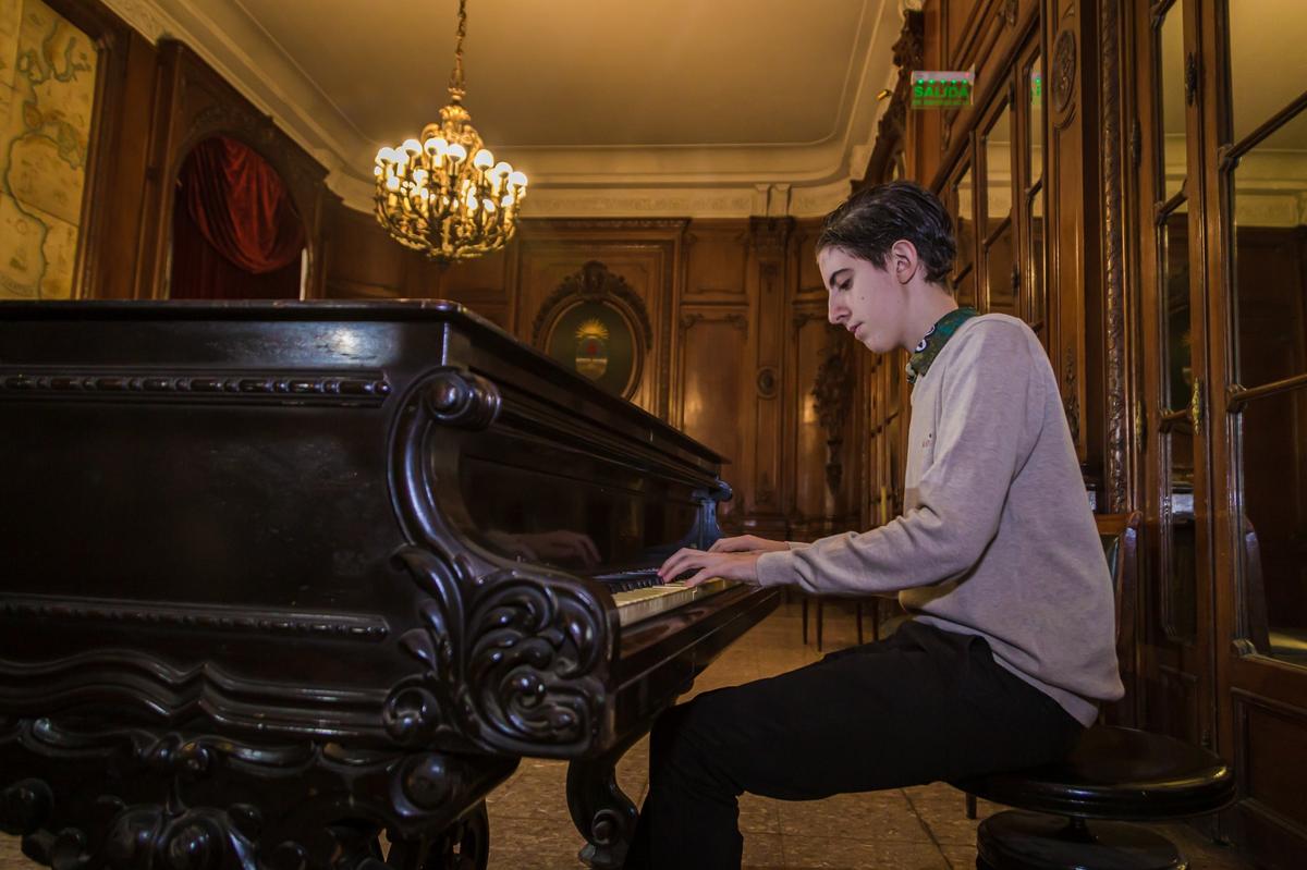 Lisandro Conteau en concierto